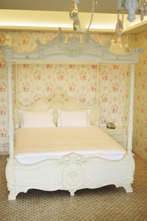 Bliss Bed And Breakfast Yuchi Exterior foto